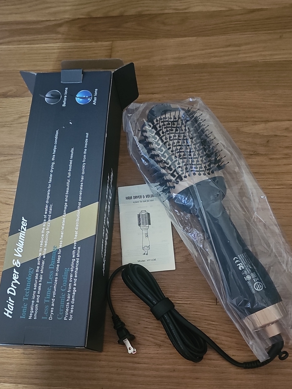 RAE Hair Dryer & Volumizer 4-in-1 Hot Air Styling Brush NIB